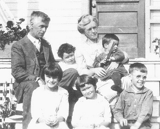 William, Catherine, Alice, Evelyn, Edith, Wesley and Etheridge, Wahstao, Sept. 1921