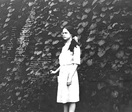 Catherine by the morning glories, 1924
