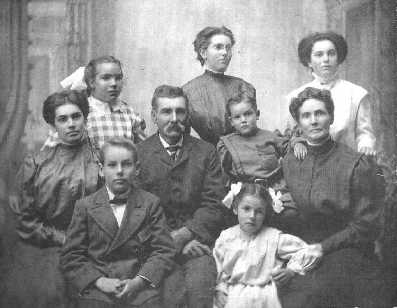 Orpha, Olive, Clara, Mea, Joseph, Joe, Emely, Lorne and Lila